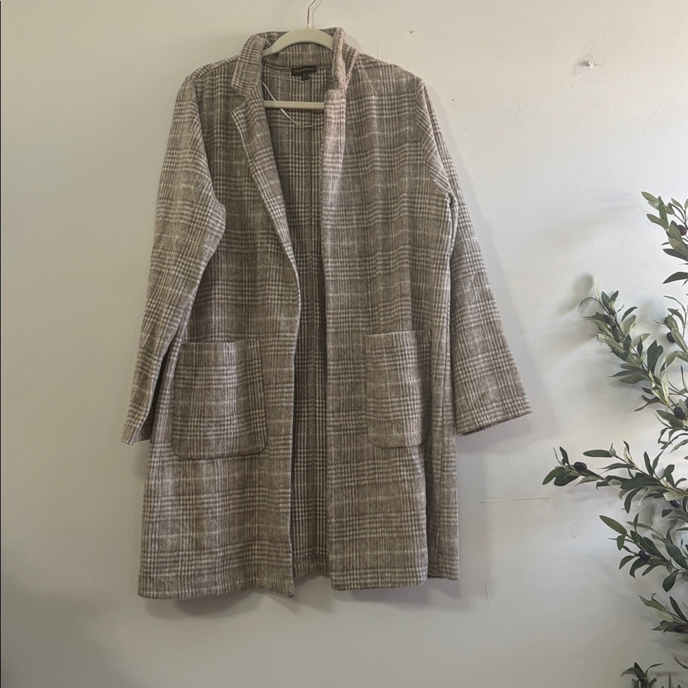 Shinestar Houndstooth Coat in Gray and Cream